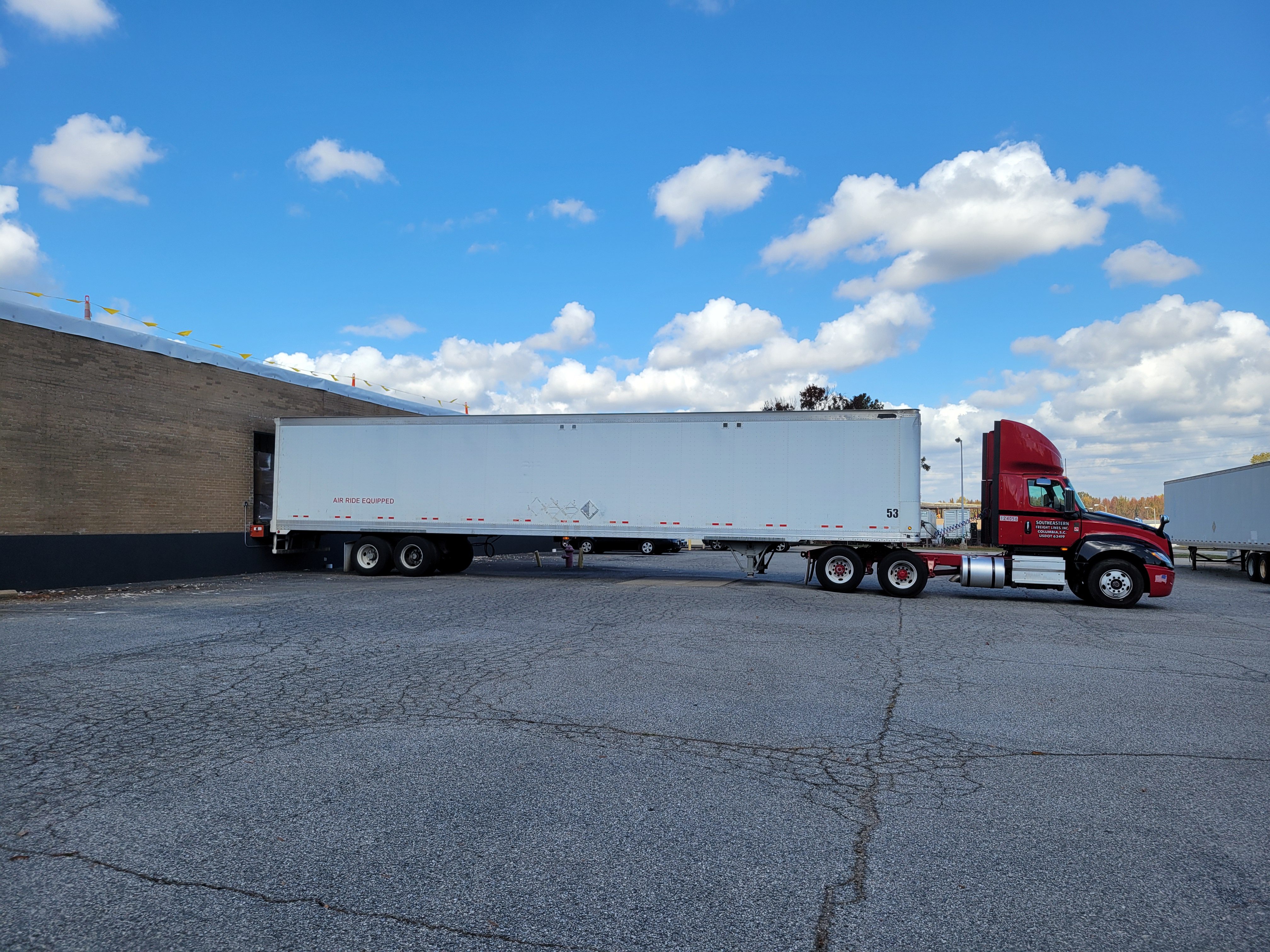 SC Warehouse - Truck Loading
